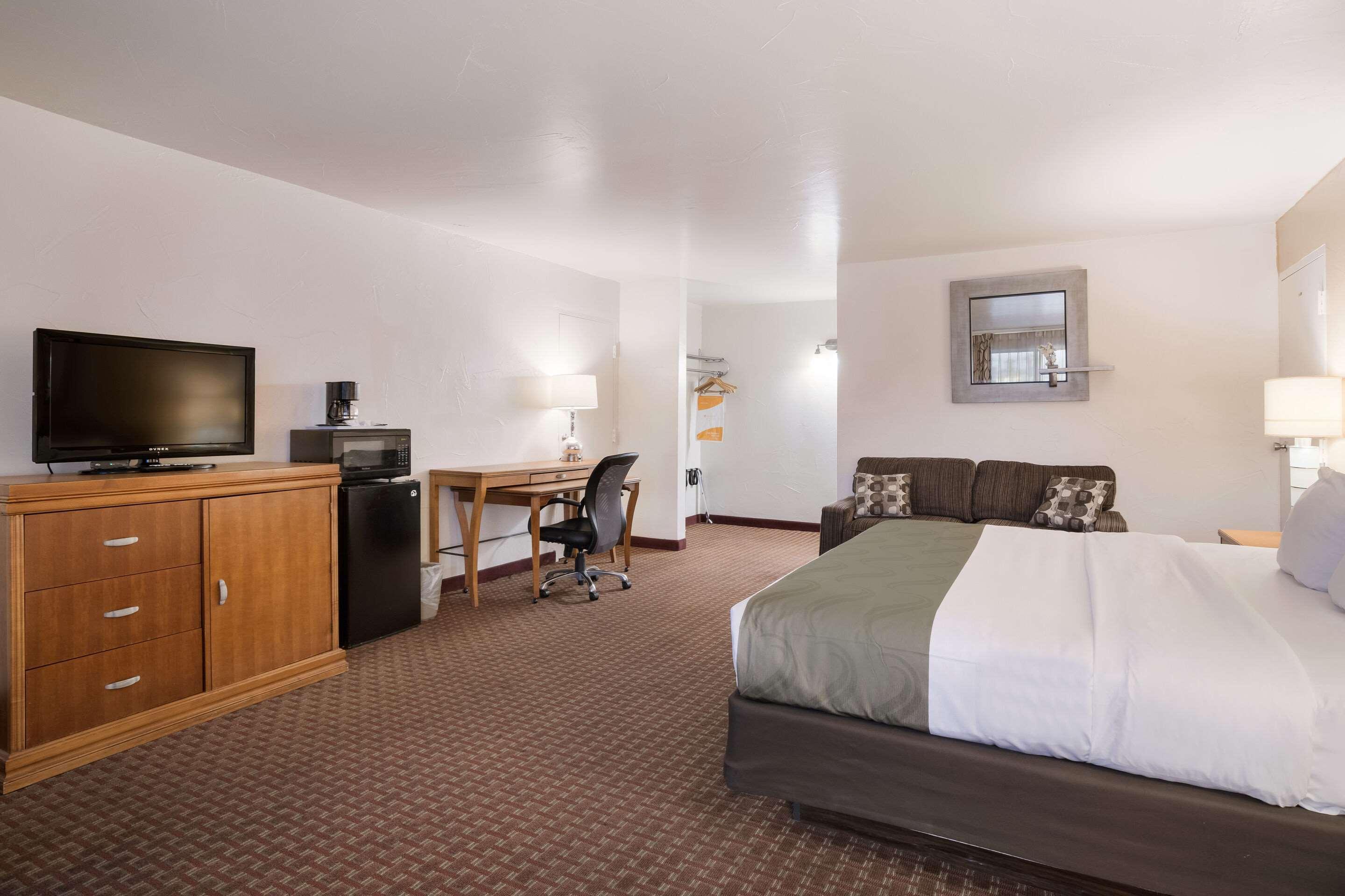 Quality Inn & Suites Lake Havasu City Eksteriør billede