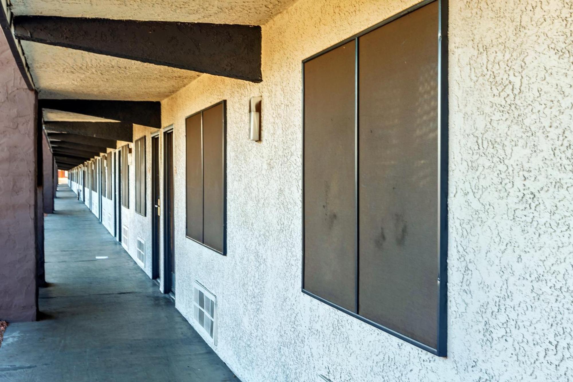 Quality Inn & Suites Lake Havasu City Eksteriør billede