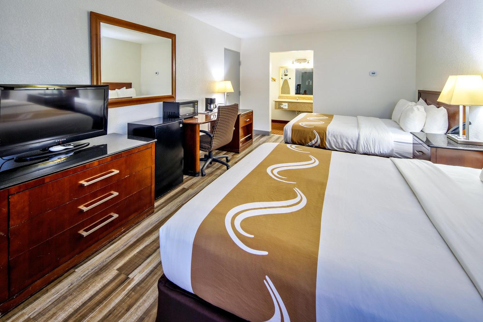 Quality Inn & Suites Lake Havasu City Eksteriør billede