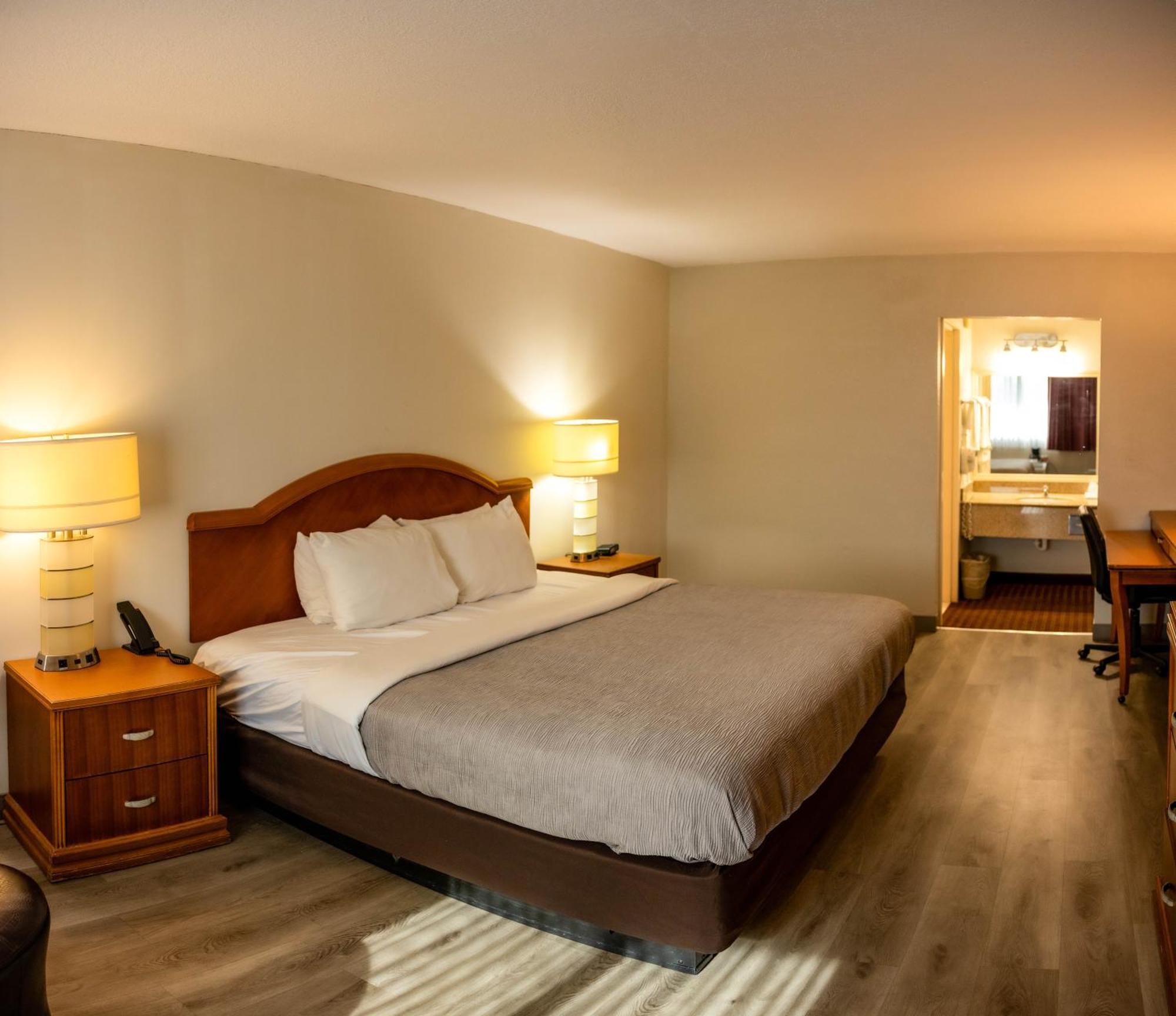 Quality Inn & Suites Lake Havasu City Eksteriør billede