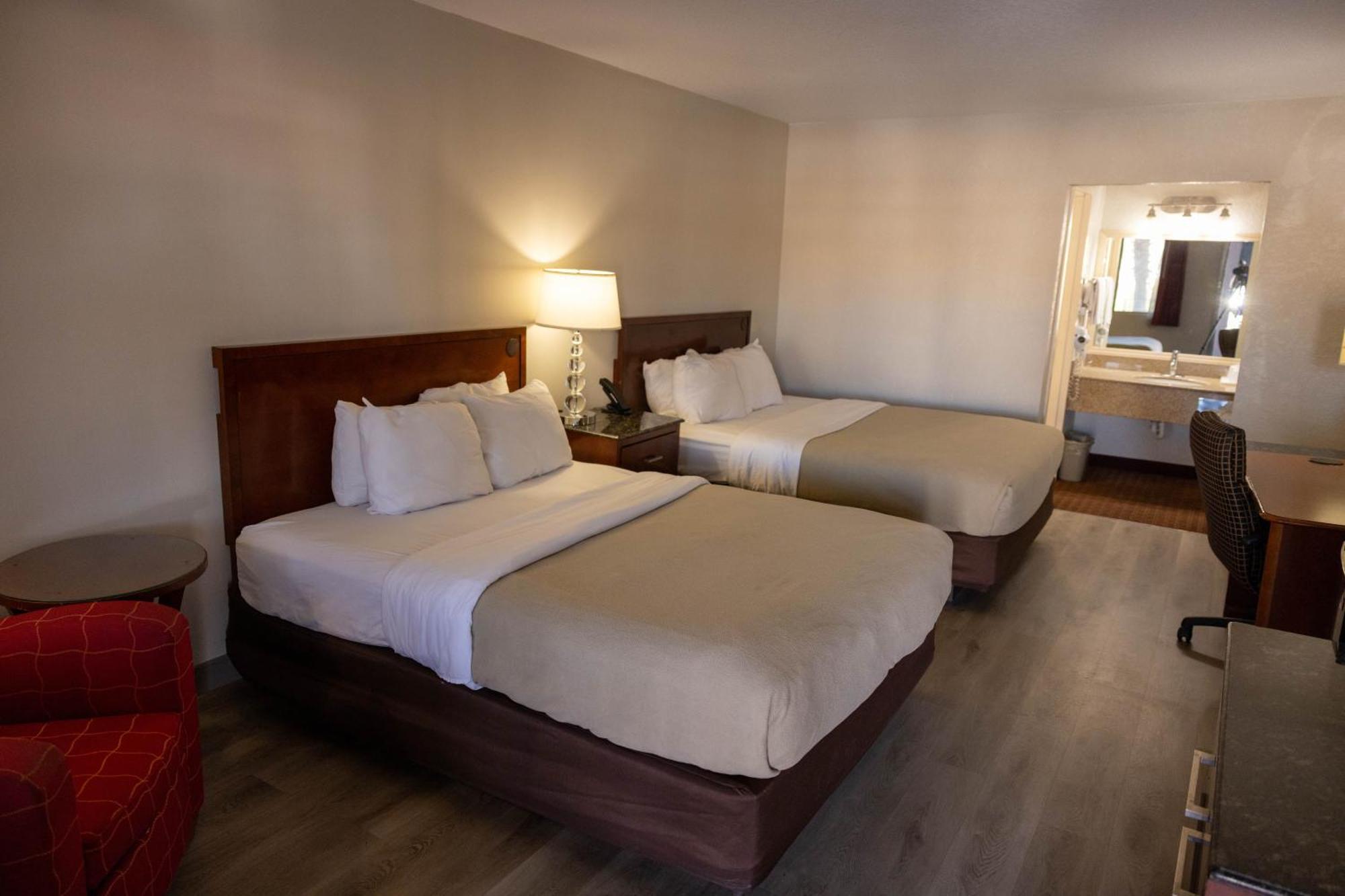 Quality Inn & Suites Lake Havasu City Eksteriør billede