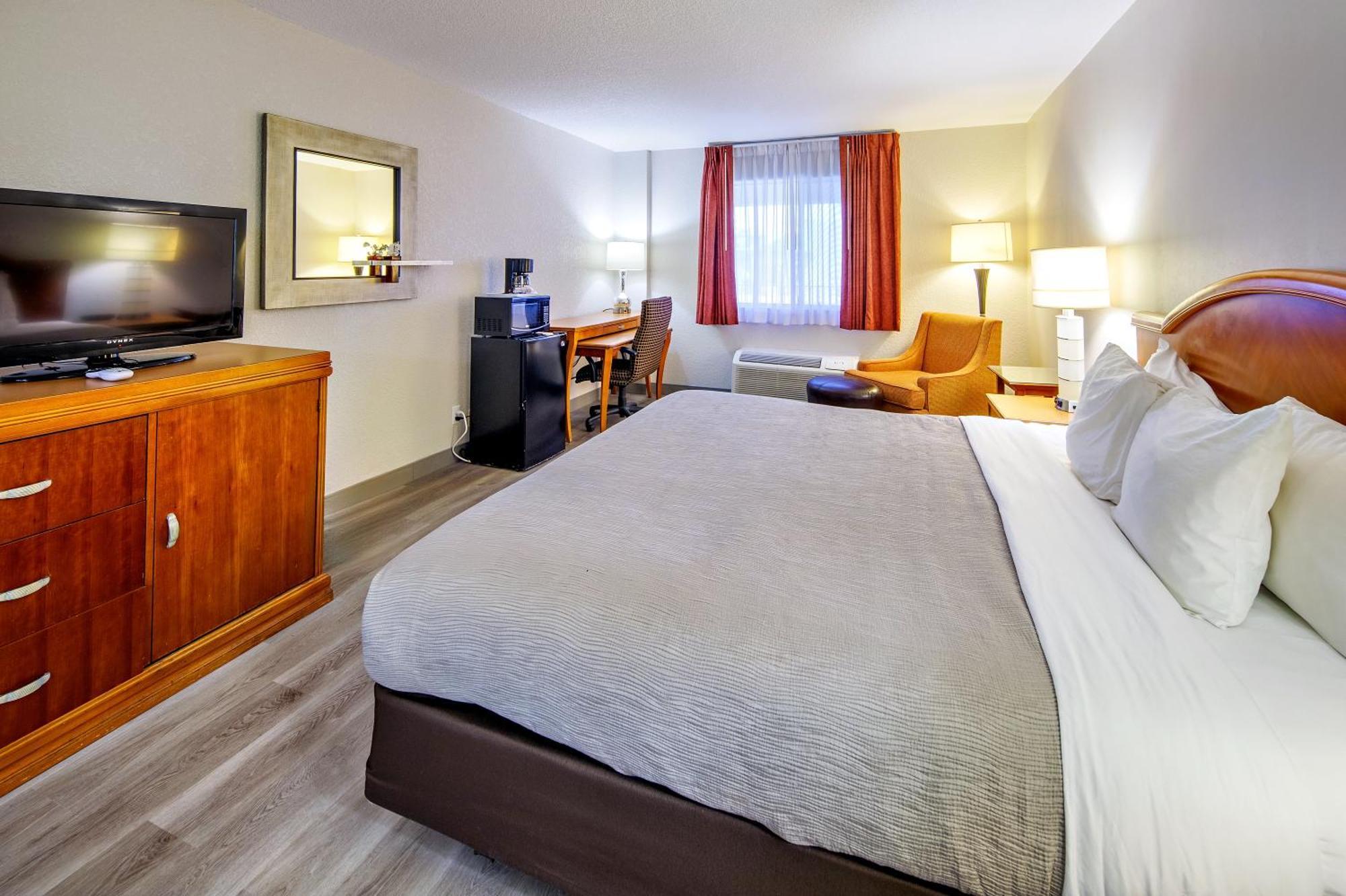 Quality Inn & Suites Lake Havasu City Eksteriør billede